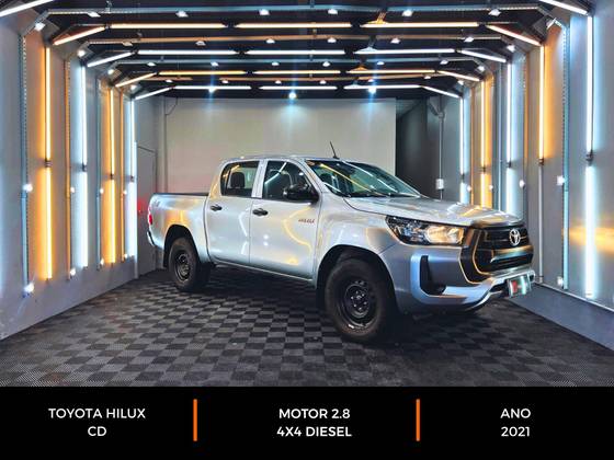TOYOTA HILUX 2.8 D-4D TURBO DIESEL CD POWER PACK 4X4 MANUAL